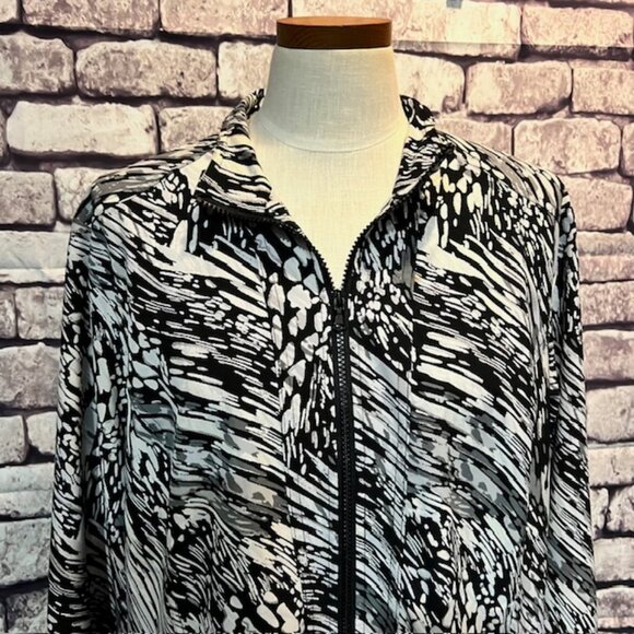 Chico's Zenergy Long Sleeve Zip Up Jacket Size XL - Picture 2 of 10